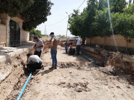 تمديد خطوط مياه مع اعادة تاهيل شبكة المياه في منطقة شارع الناصر